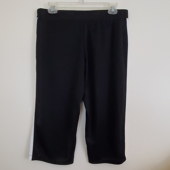 SB Active Pants & Jumpsuits Sb Active Athletic Capris Mp Poshmark